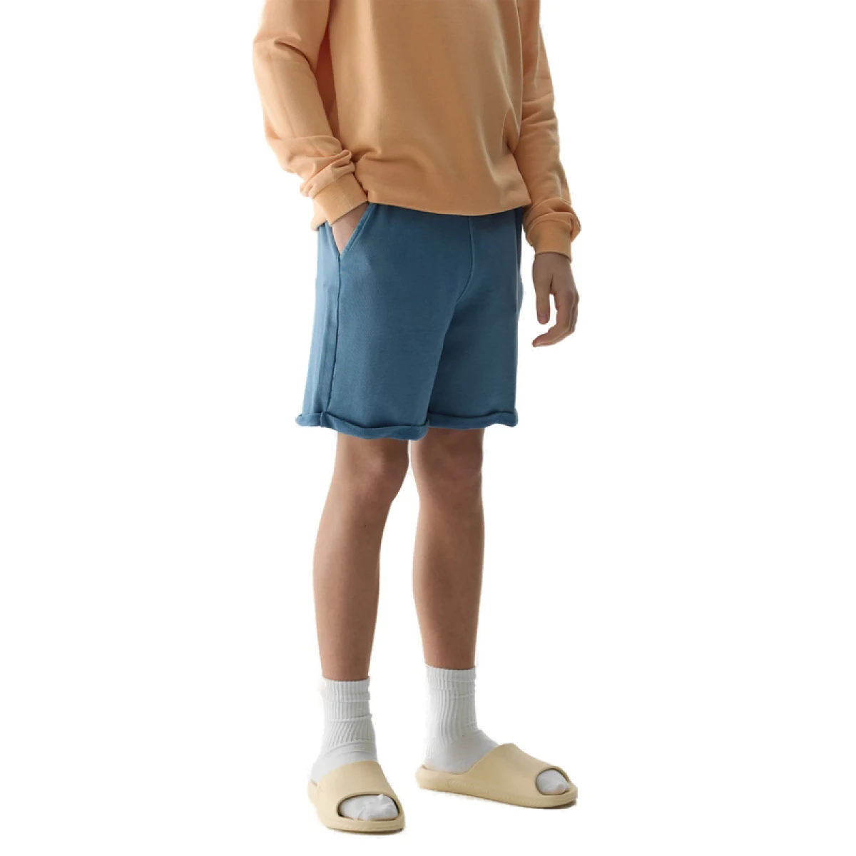 Chlapčenské teplákové kraťasy 4F JUNIOR SHORTS CAS-4FJWSS24TSHOM279-32S-DENIM · záber 2