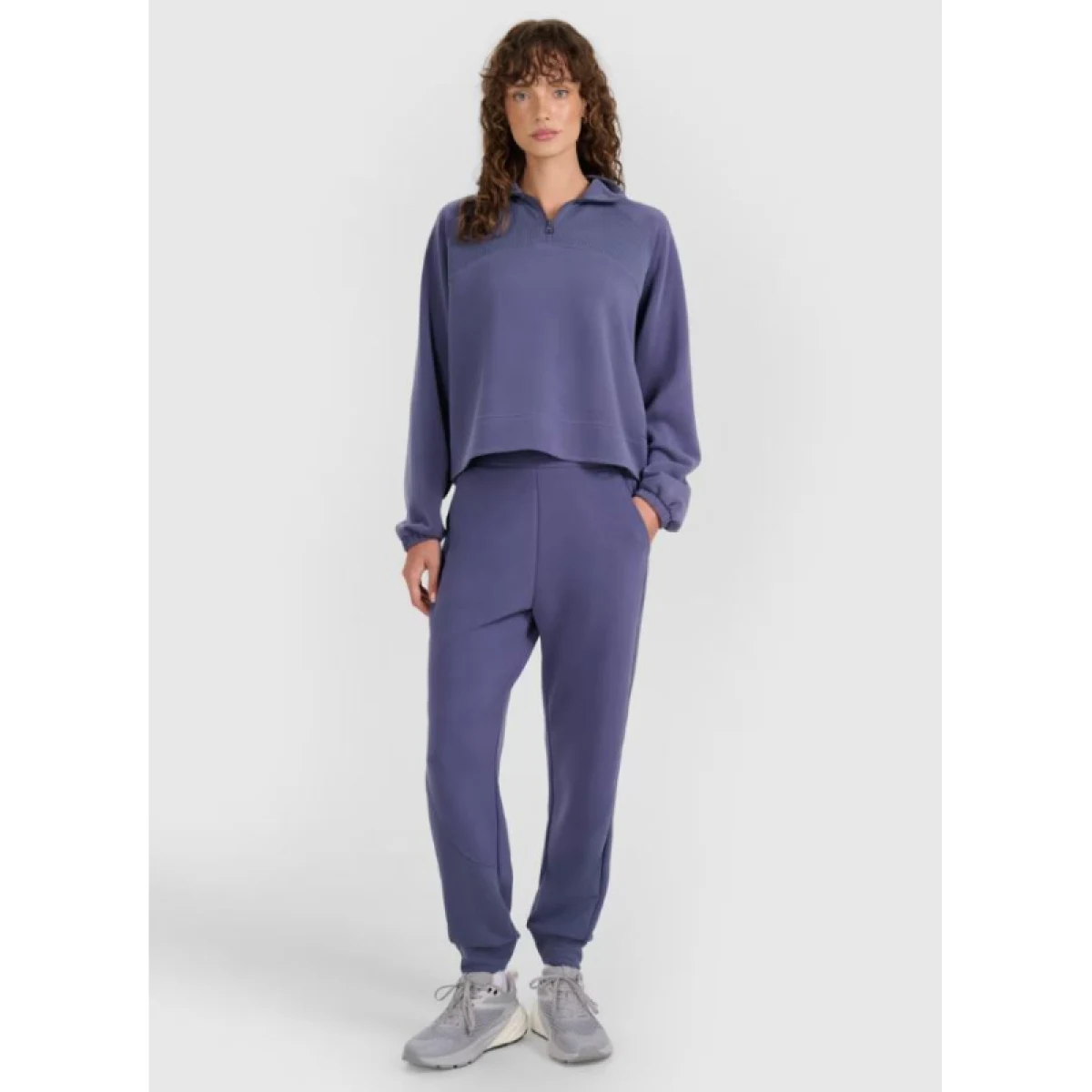 Dámské tepláky 4F TROUSERS CAS F1180-WAW25TTROF1180-32S-DENIM · záber 2