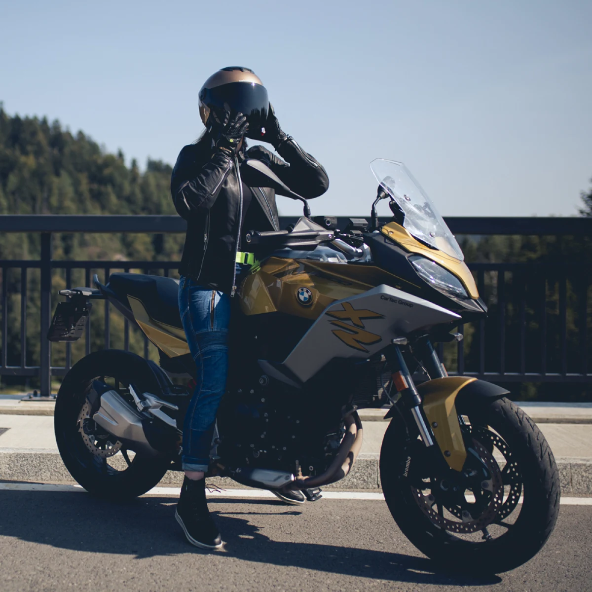 Dámske kožené moto rukavice W-TEC Perchta Farba čierna, · záber 5