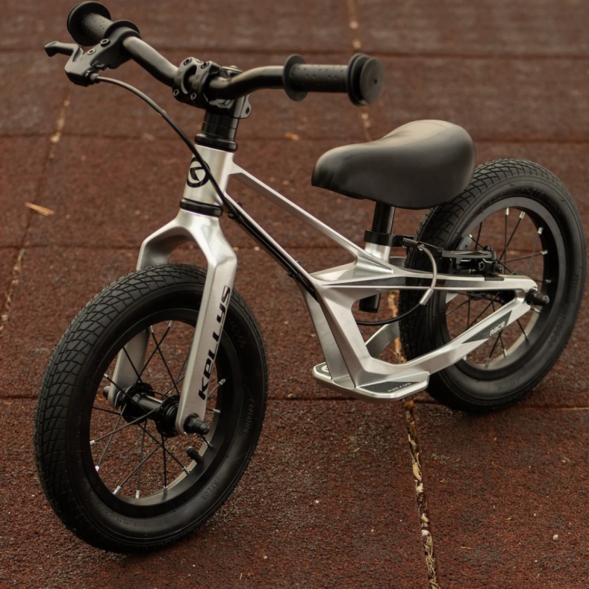 Kellys KIRU RACE 12" - model 2021 Lime · záber 5