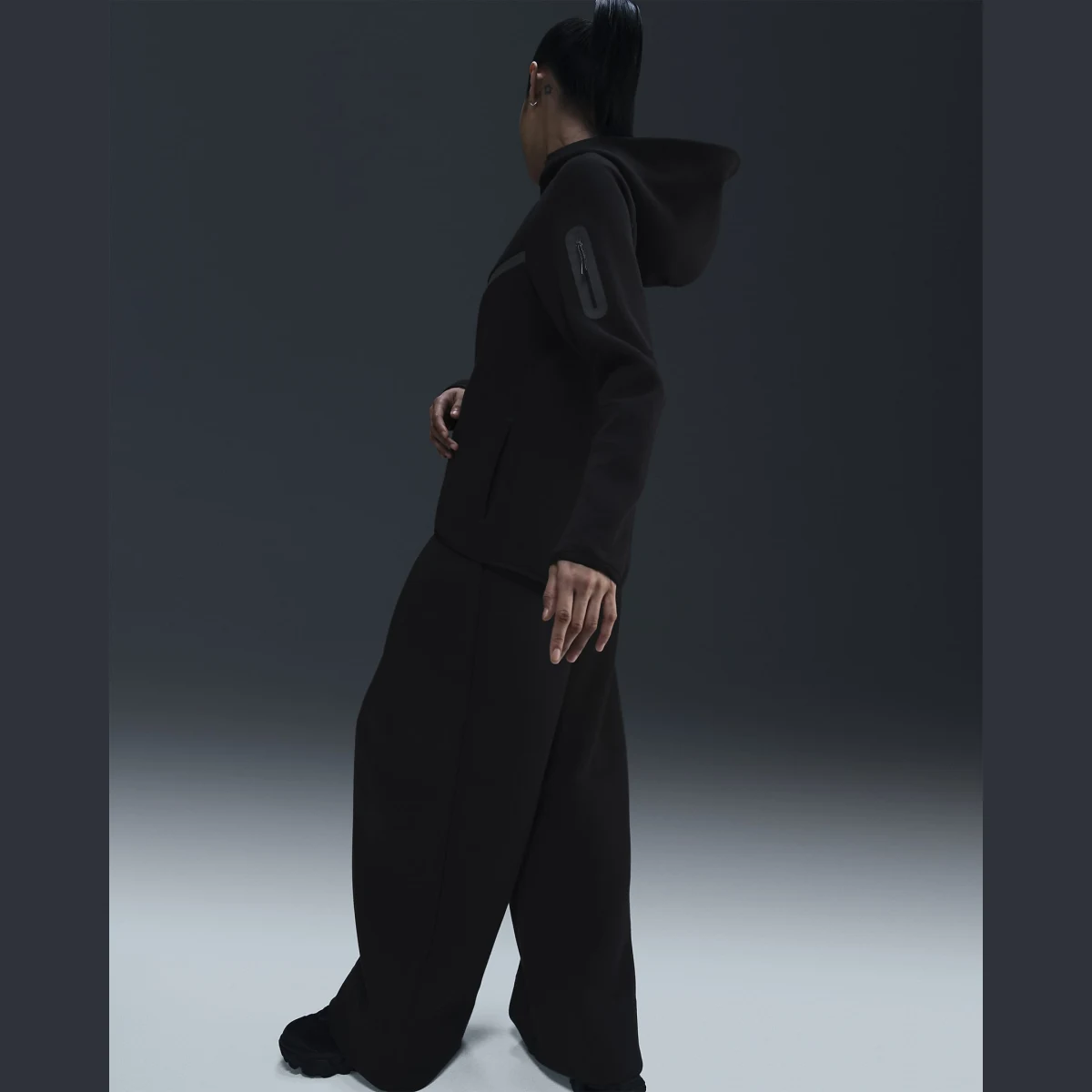 Nike Sportswear Tech Fleece Windrunner W - Velikost: M · záber 5