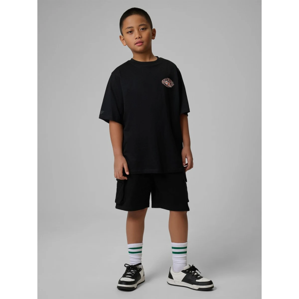 Chlapčenské kraťasy 4F JUNIOR SHORTS CAS M785-20S-DEEP BLACK · záber 3