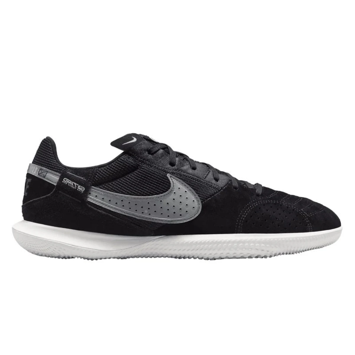 Nike StreetGato IC - 41 · záber 1