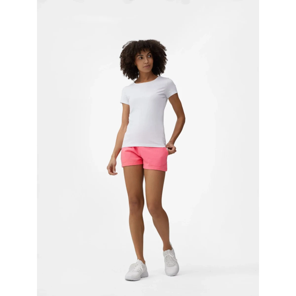 Női sportos rövidnadrágok 4F SHORTS CAS F175-63S-CORAL · záber 3