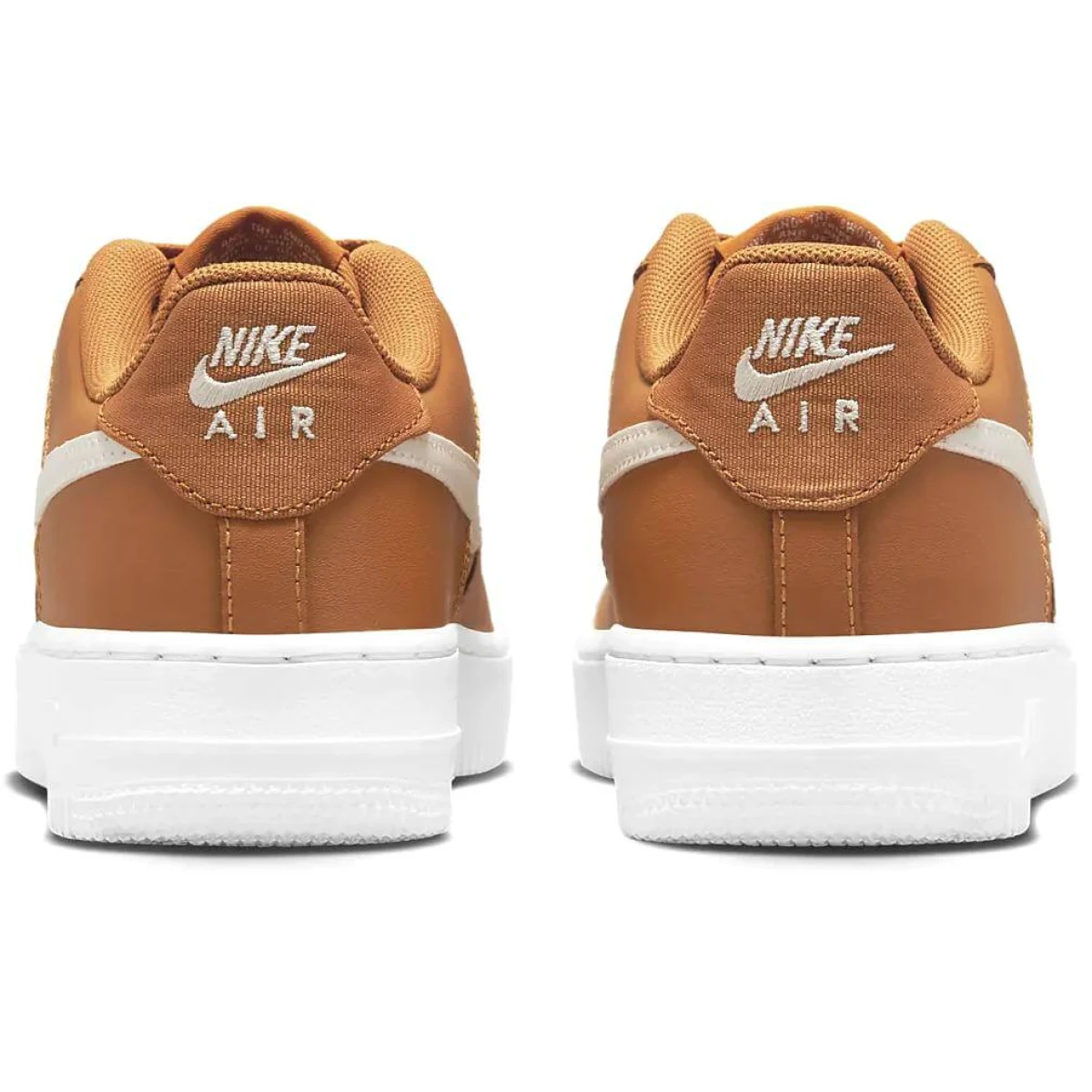 Nike Air Force 1 LV8 2 (gs) - 37,5 · záber 2