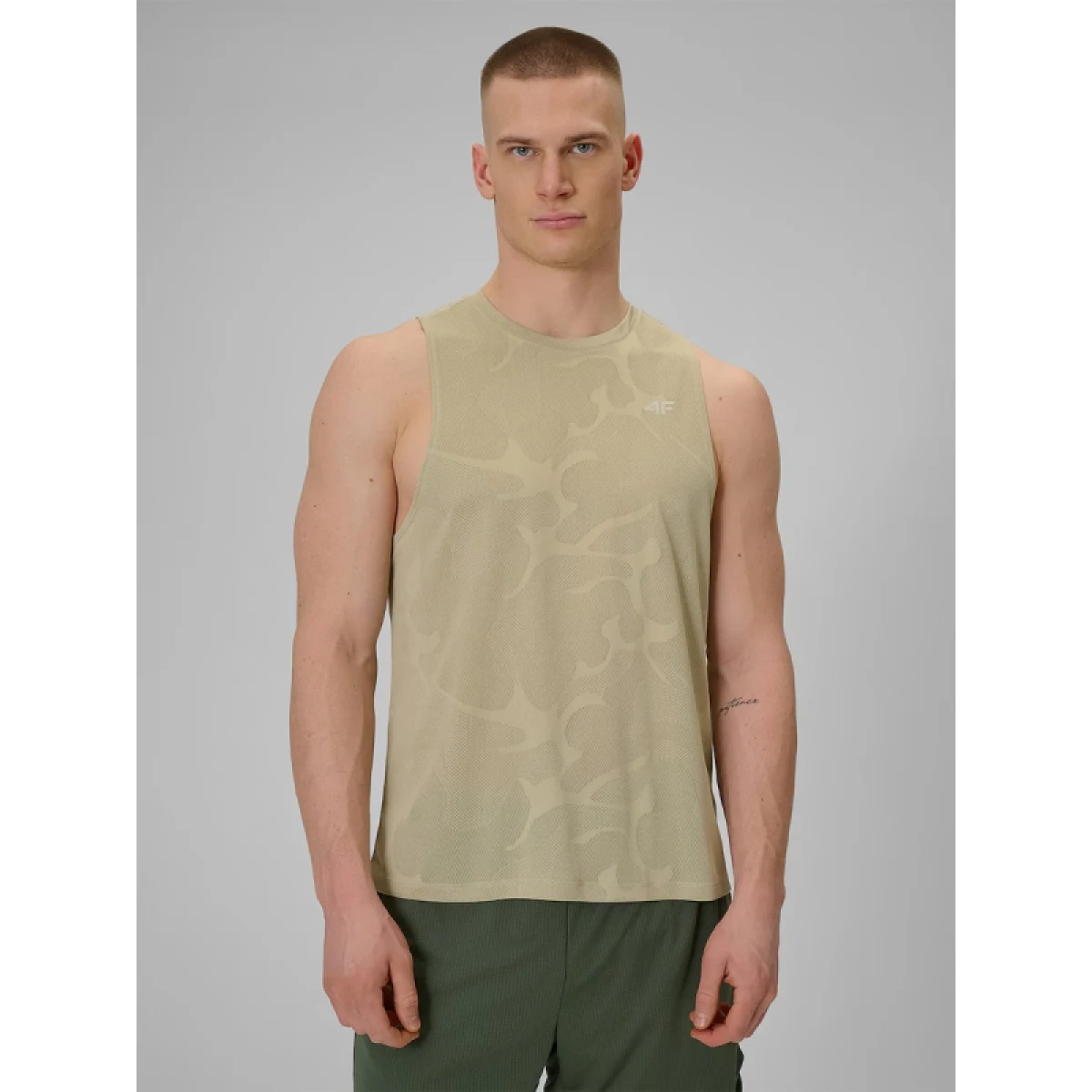 Pánské běžecké tílko 4F SLEEVELESS FNK M0877-83S-BEIGE · záber 2