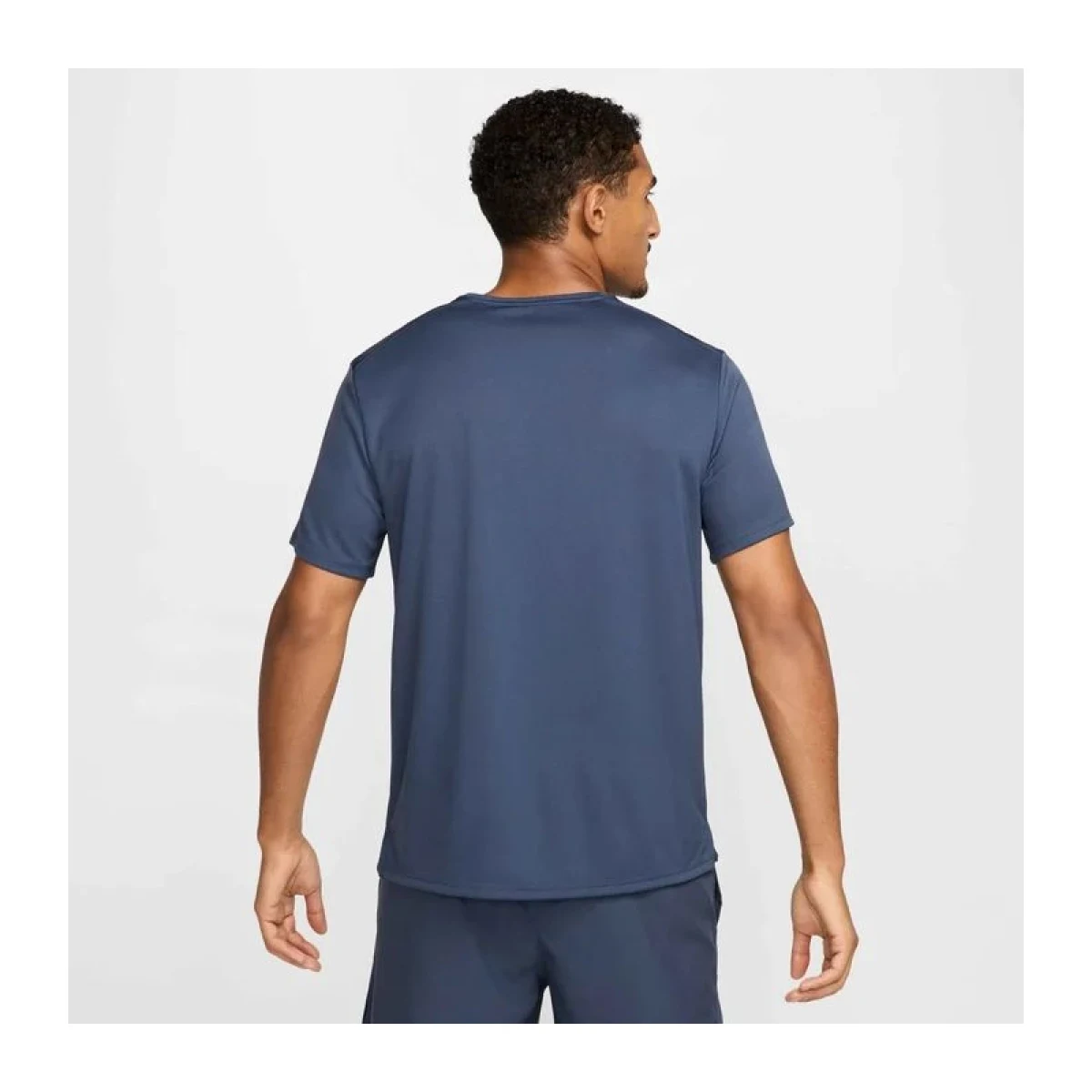 Pánske bežecké tričko s krátkym rukávom NIKE M NK DF UV MILER SS THUNDER BLUE REFLECTIVE SILV · záber 3