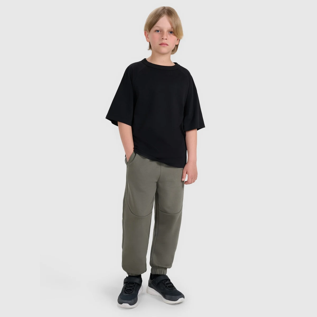 Oversize tričko hladké chlapecké - černé · záber 2