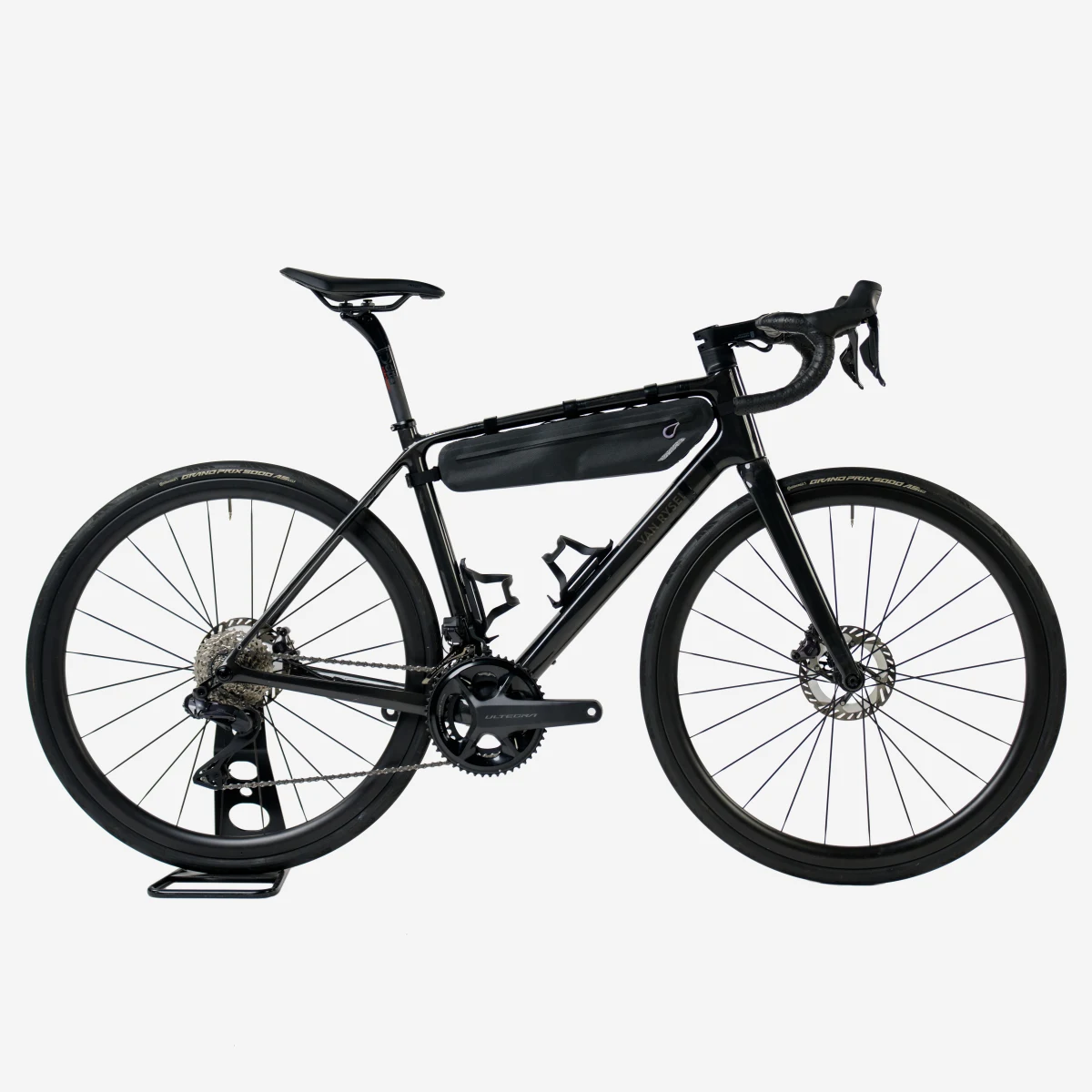 RIVERSIDE Taška na rám ADVT 900 na bikepacking 3,5 l IPX3 čierna bez · záber 2