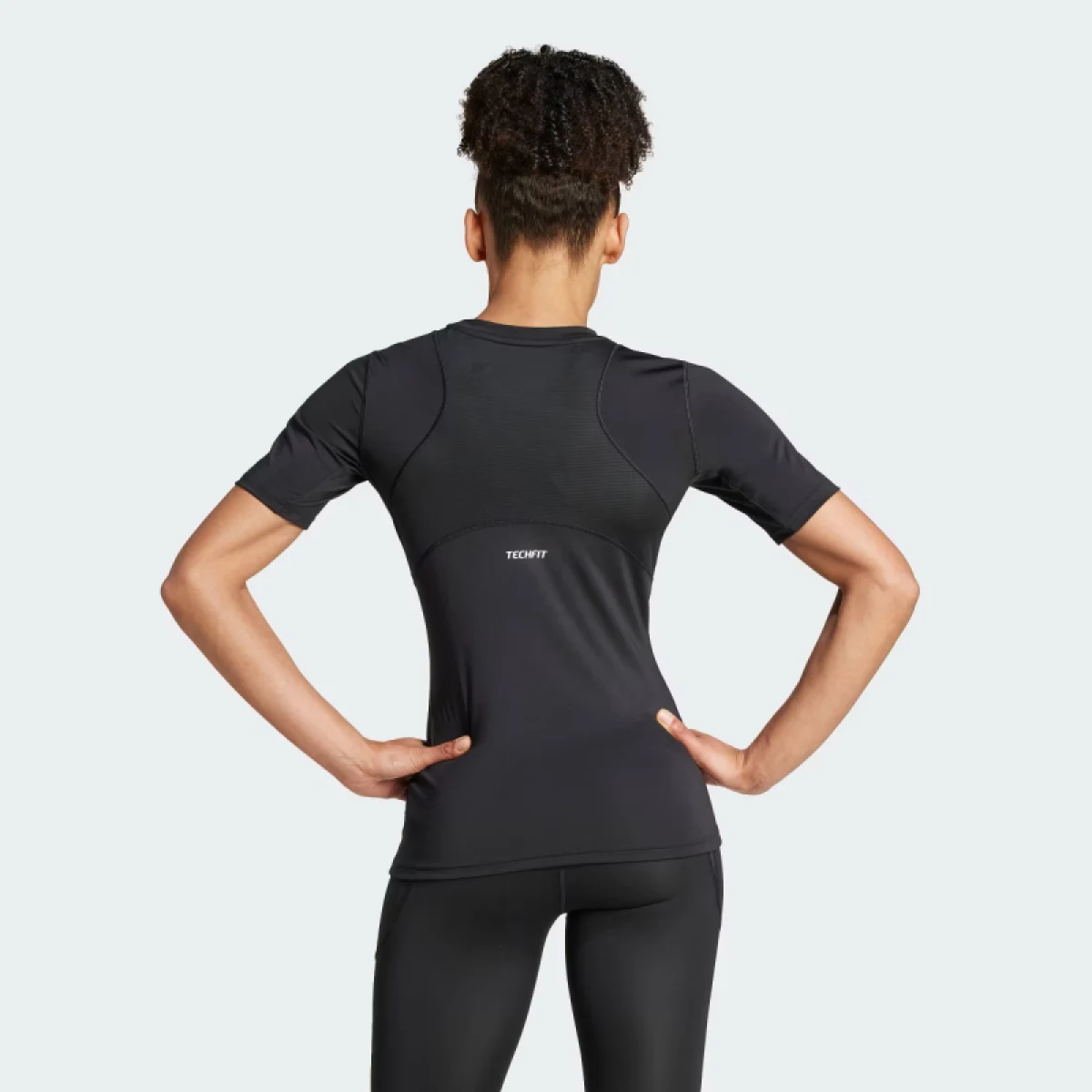Dámske tréningové tričko s krátkym rukávom ADIDAS TF TRAIN T BLACK · záber 3