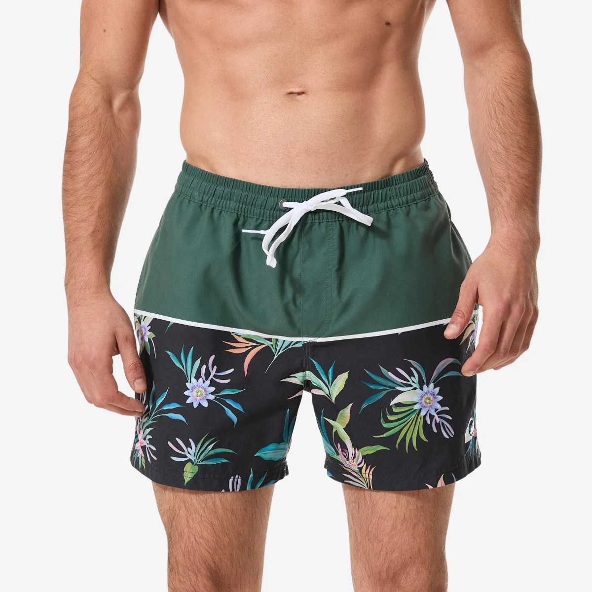 QUIKSILVER QUIKSILVER boardové šortky krátke 15" kaki M · záber 1
