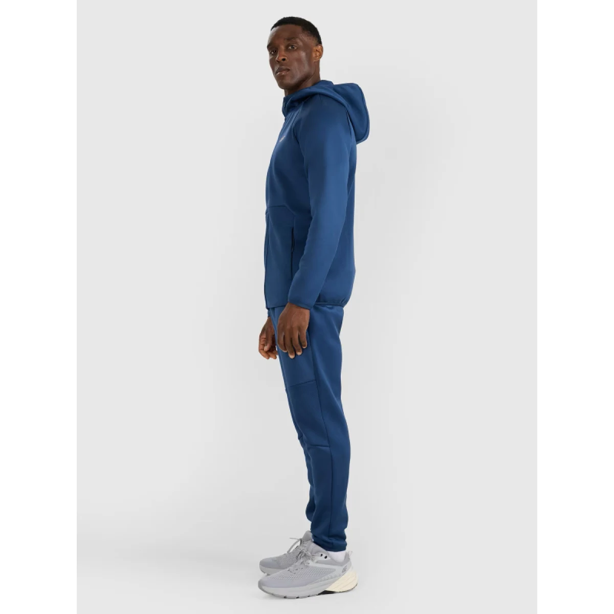 Pánská zateplená tréninková mikina se zipem 4F SWEATSHIRT FNK M560-WAW25TFSWM560-32S-DENIM · záber 5