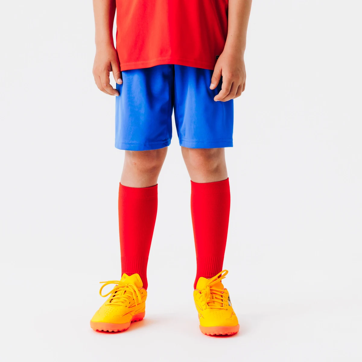 KIPSTA Detské futbalové šortky Essentiel modré 5-6 r (113-122 cm) · záber 1