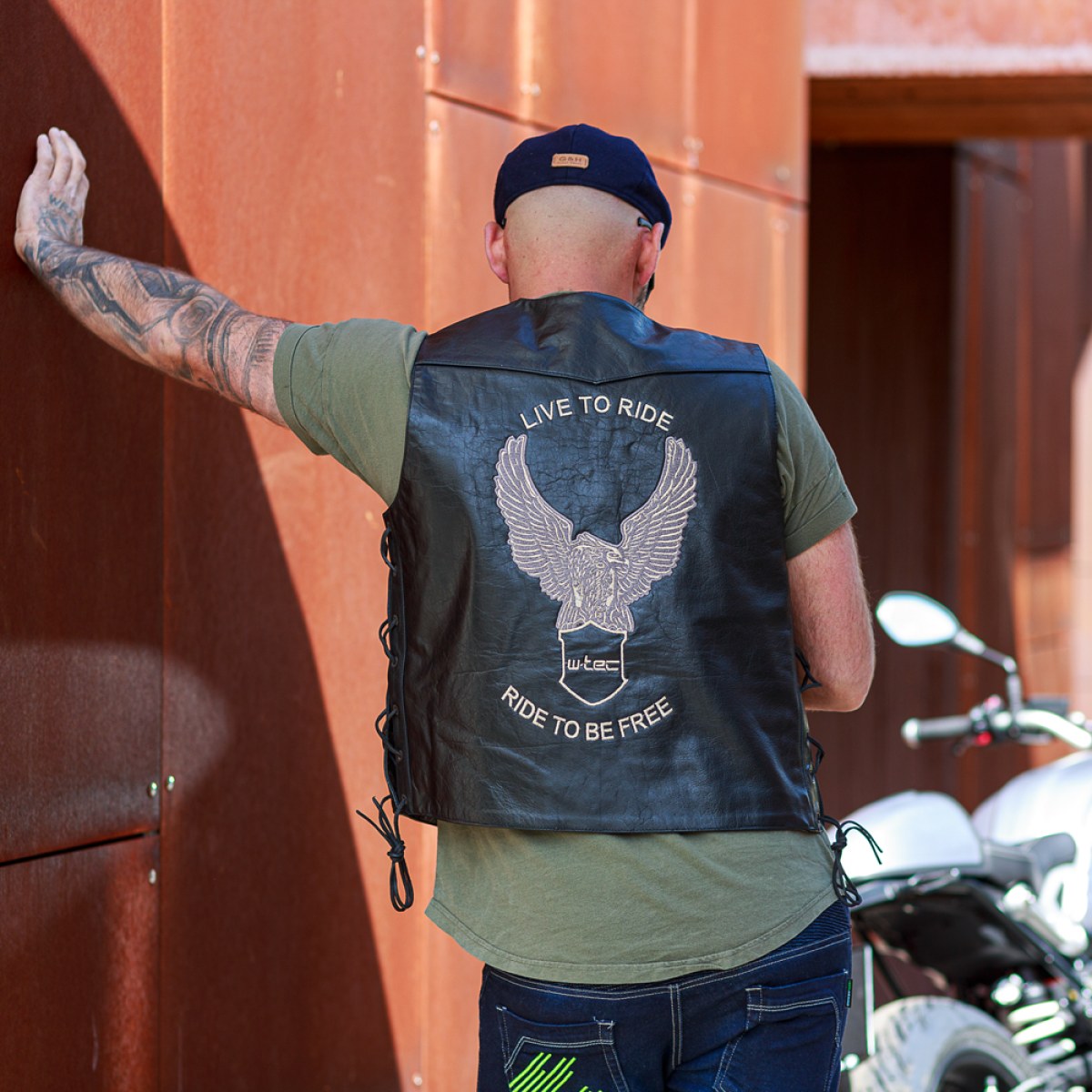 Kožená moto vesta W-TEC Rockridge - Veľkosť: XXL · záber 2