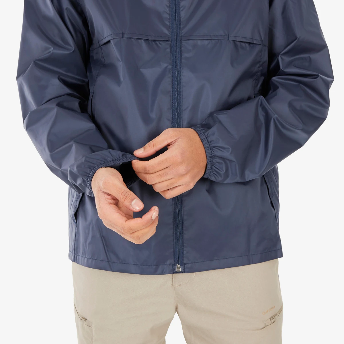 QUECHUA Pánska bunda Raincut Fullzip modrá S · záber 2