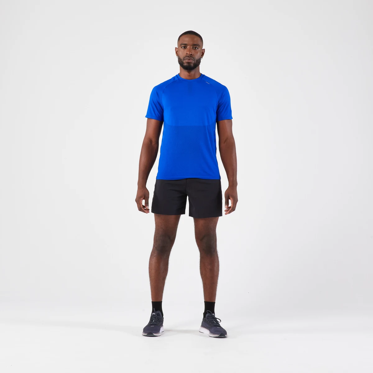 KIPRUN Pánske bežecké šortky Kiprun Light+ ľahké čierne M · záber 2