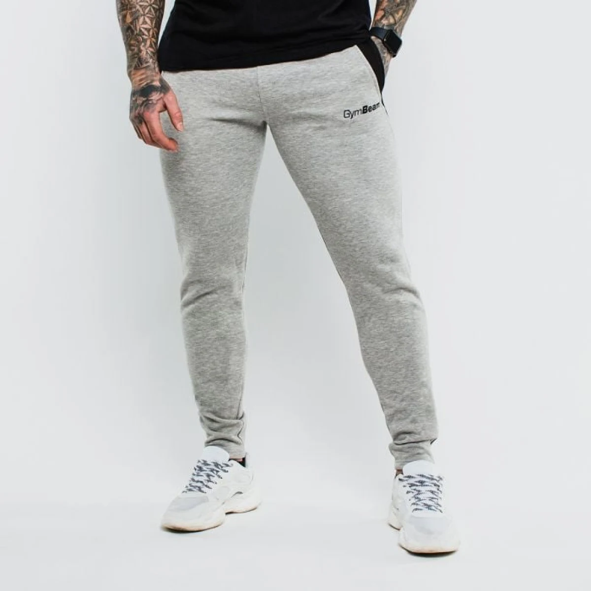 Долнище Slimfit Grey - GymBeam - Размер: M | Тегло: 0,48 g | Опаковка: 40 · záber 1