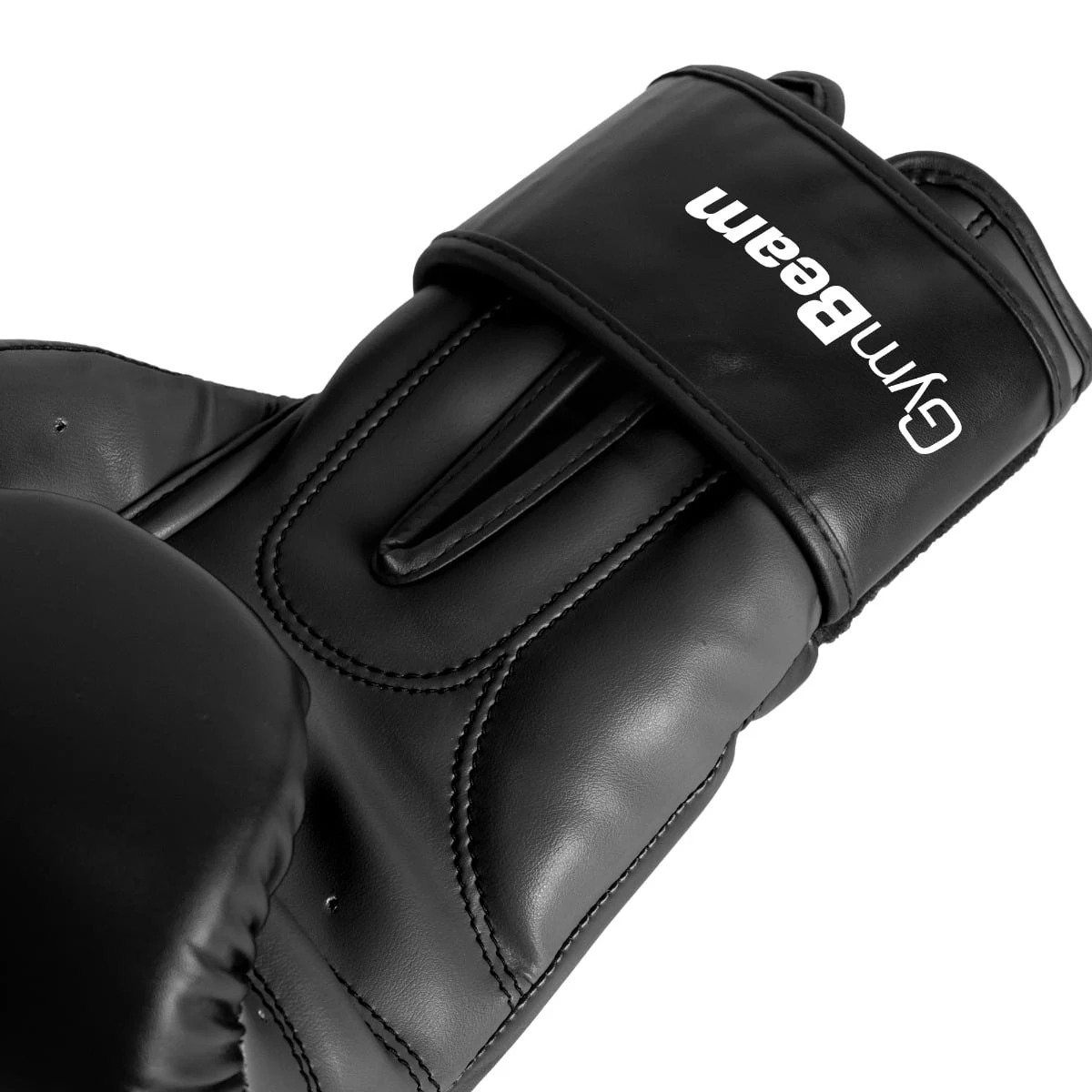 GymBeam Boxing Gloves Striker Black - Velikost: 16 | Barva: Čierna | Hmotnost: 0,775 kg | Balení: 8 · záber 2