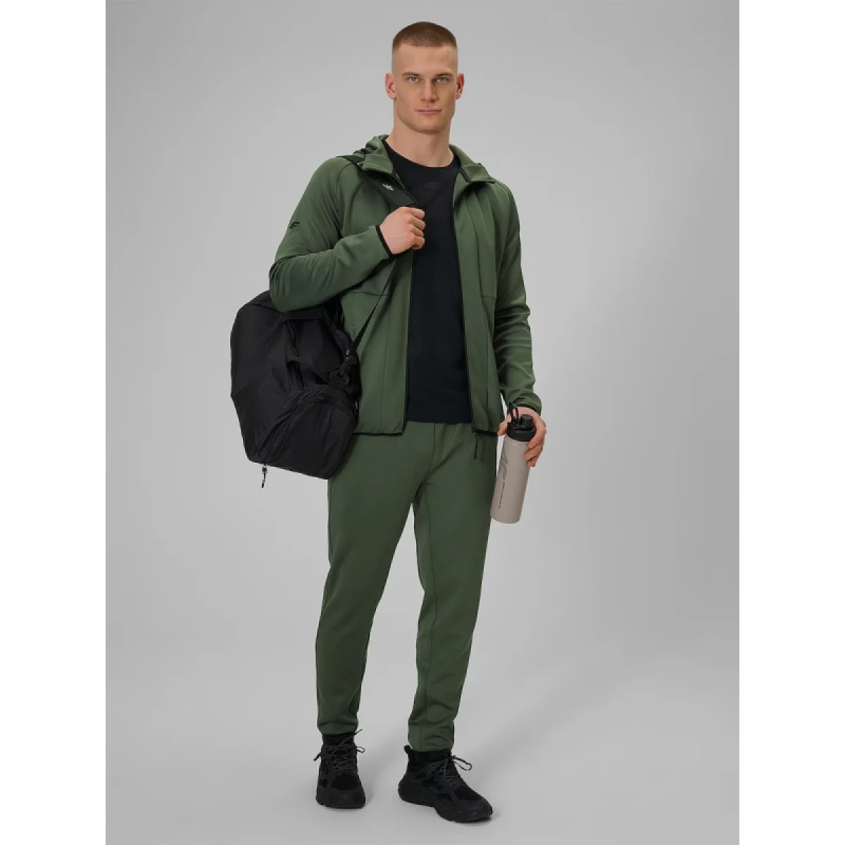 Pánske bežecké nohavice 4F TROUSERS FNK M1033-43S-KHAKI · záber 4