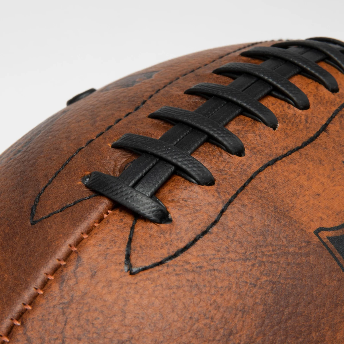 WILSON Lopta na americký futbal NFL 32 Teams oficiálna · záber 1
