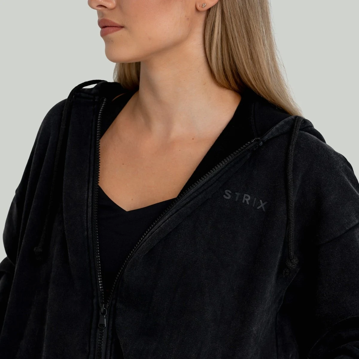 STRIX Women‘s Zip Hoodie Washed Black - Velikost: S | Barva: Čierna | Hmotnost: 0,84 kg | Balení: 27 · záber 2
