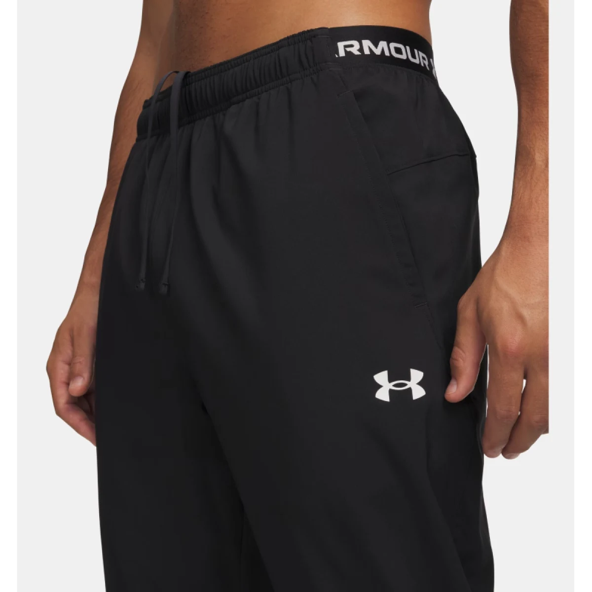 Pánske tréningové nohavice UNDER ARMOUR Vanish Training Pant-BLK · záber 5