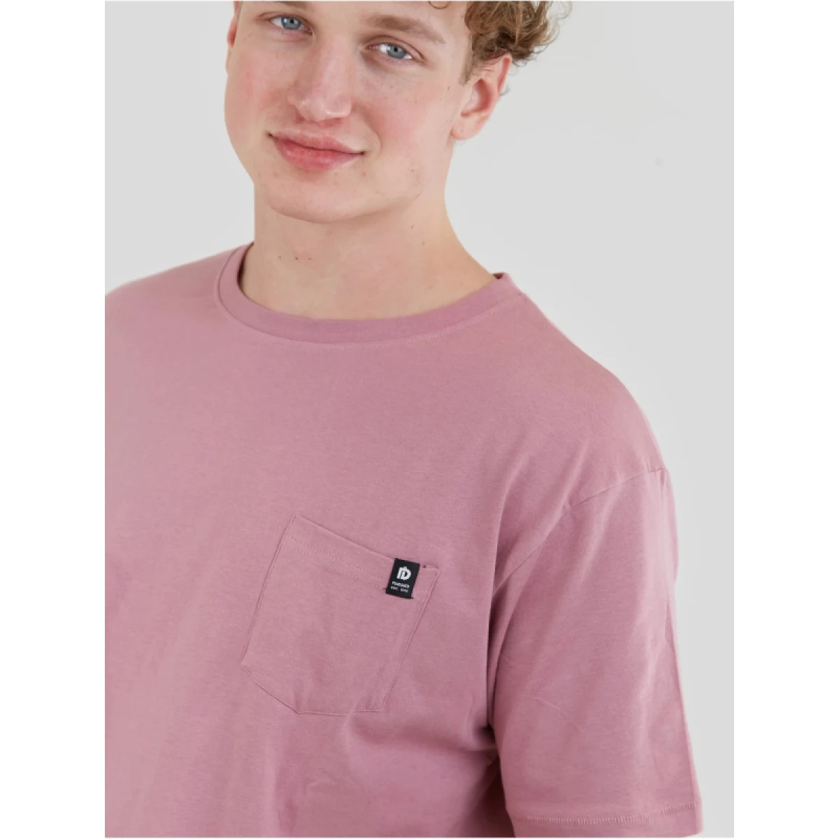 Pánské tričko s krátkým rukávem FUNDANGO Talmer Pocket T-shirt-345-raspberry · záber 4