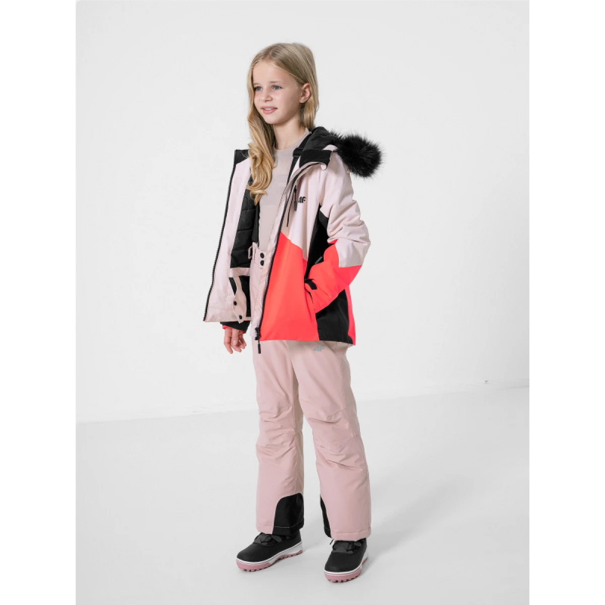 Dievčenská lyžiarska bunda 4F JUNIOR GIRLS SKI JACKET JKUDN003-56S-LIGHT PINK · záber 4