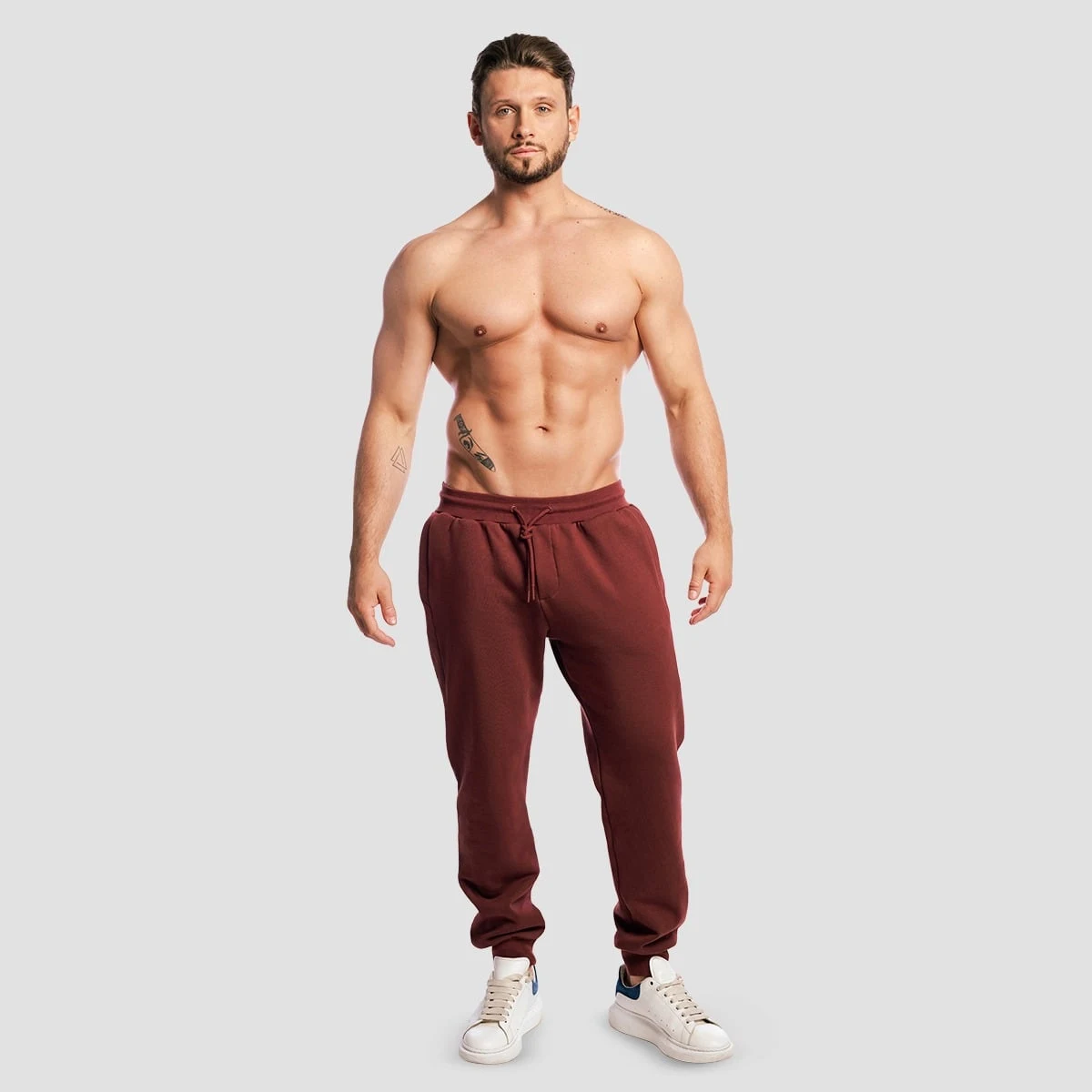 GymBeam Tepláky Base Cherrywood - Velikost: S | Barva: Červená | Hmotnost: 0,58 kg | Balení: 32 · záber 5