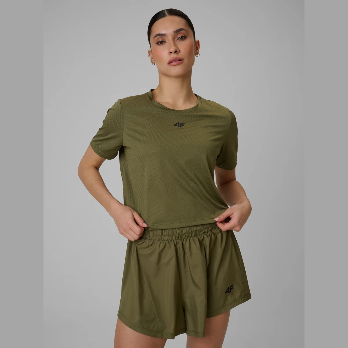Crop top tréninkový slim rychleschnoucí dámský - olivový · záber 1