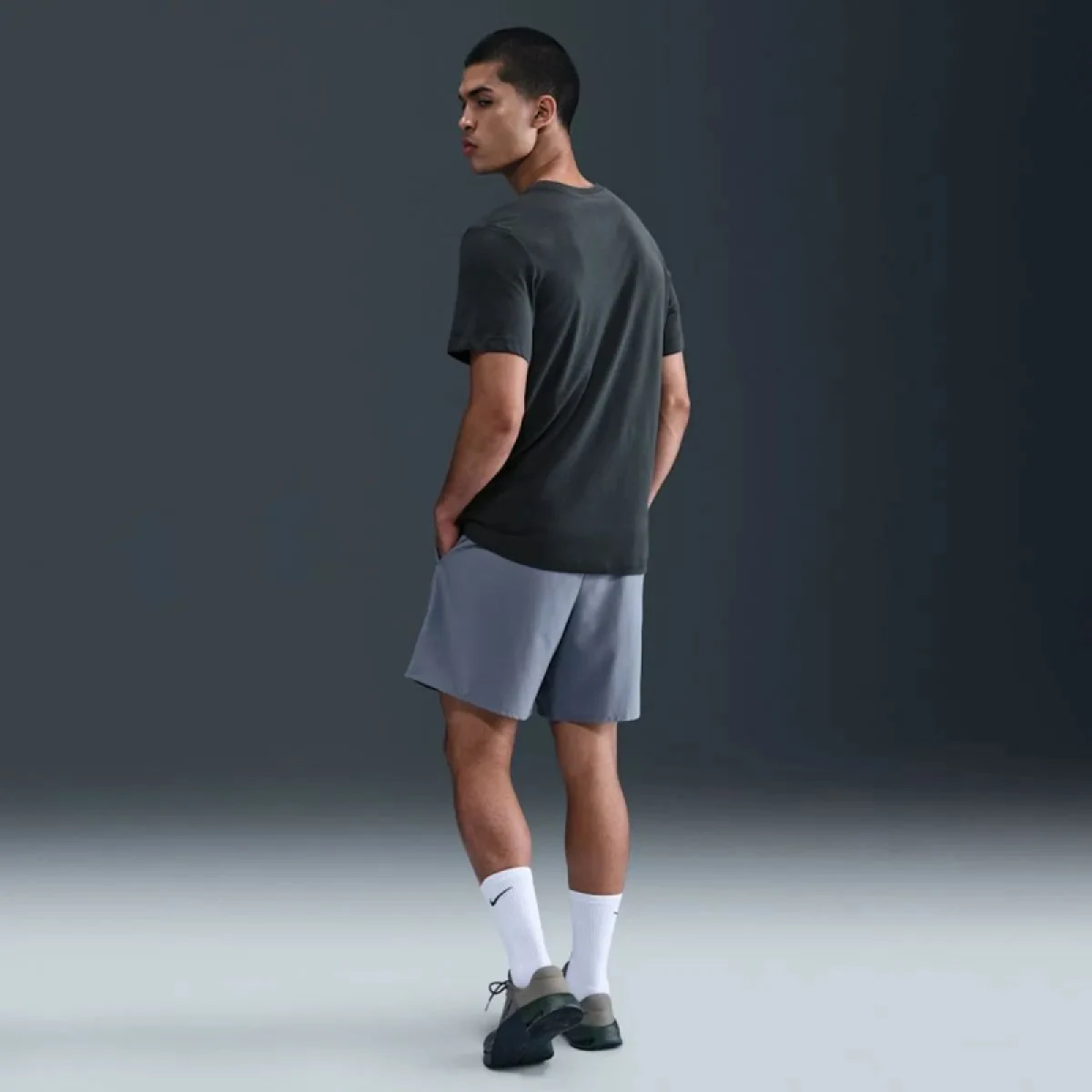 Pánske tričko s krátkym rukávom NIKE M NK DF TEE HBR SEAWEED LT LEMON TWIST · záber 3