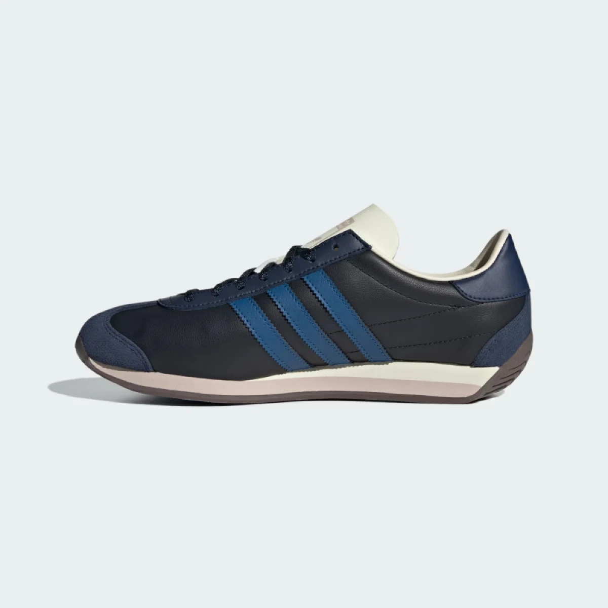 Pánská vycházková obuv ADIDAS ORIGINALS Country OG M core black dark marine cream white · záber 3