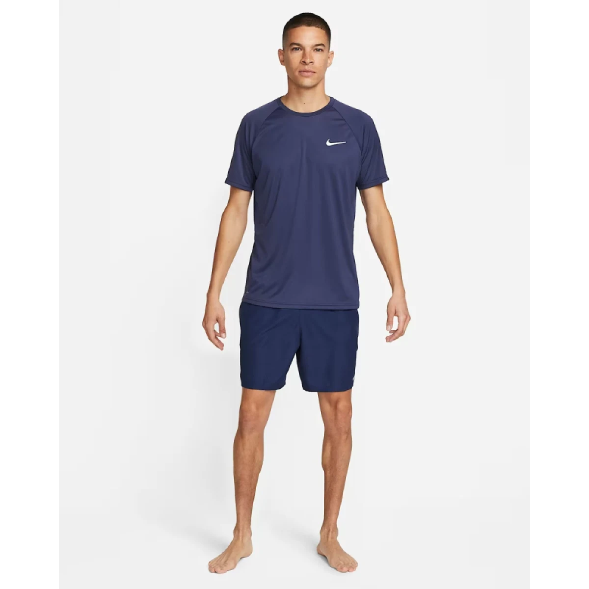 Pánske tričko s krátkym rukávom NIKE ESSENTIAL MIDNIGHT NEVY · záber 3