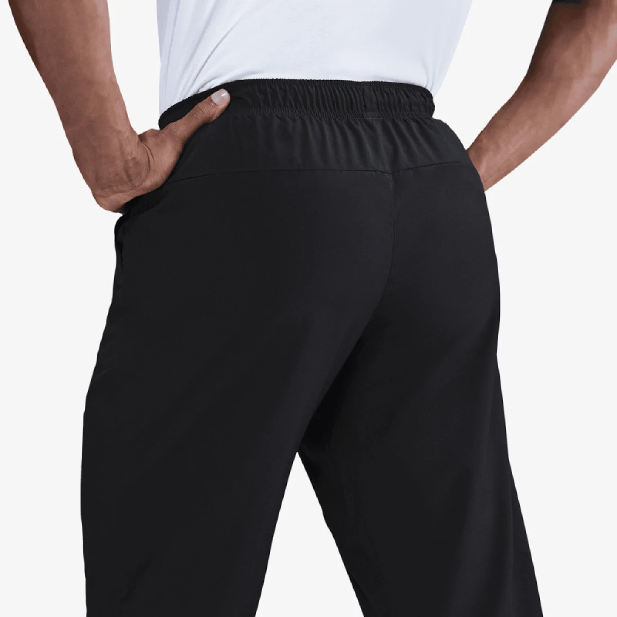 Pánske tepláky NIKE M NK DF FORM PANT ALT GFX BLACK WHITE · záber 2