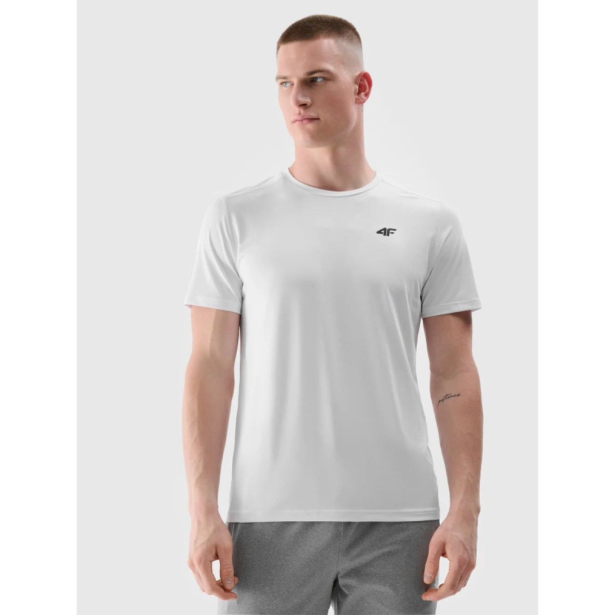 Pánské tréninkové tričko s krátkým rukávem 4F TSHIRT FNK M1343-10S-WHITE · záber 2