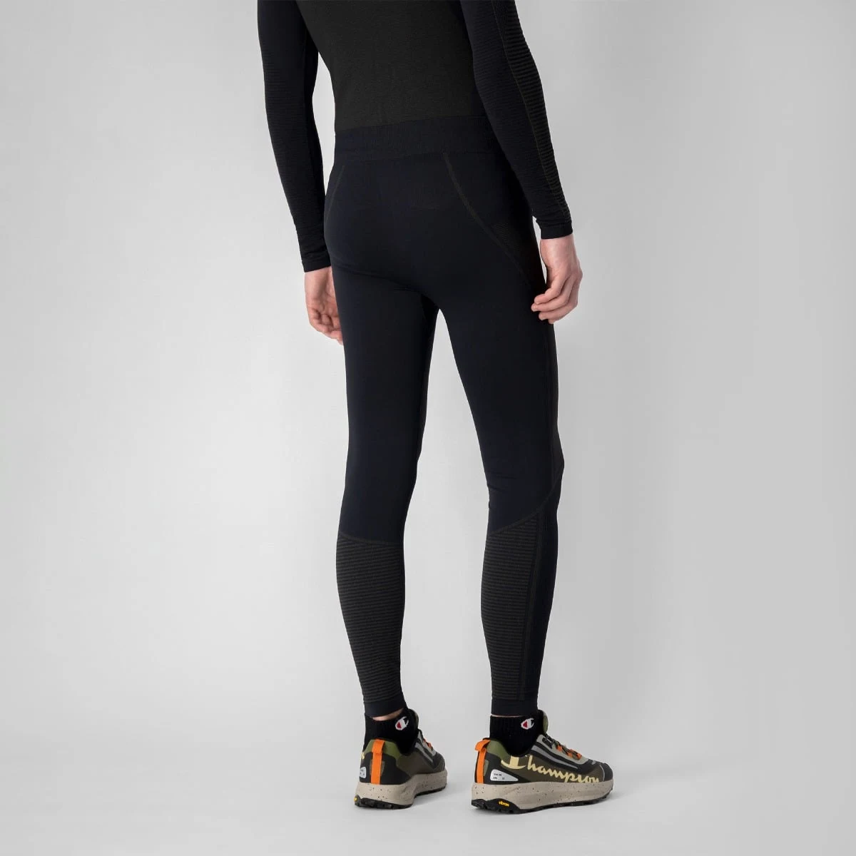 Champion Seamless Base Layer Leggings Thermo Black - Velikost: L, XL | Barva: Čierna | Hmotnost: 0,178 kg · záber 2