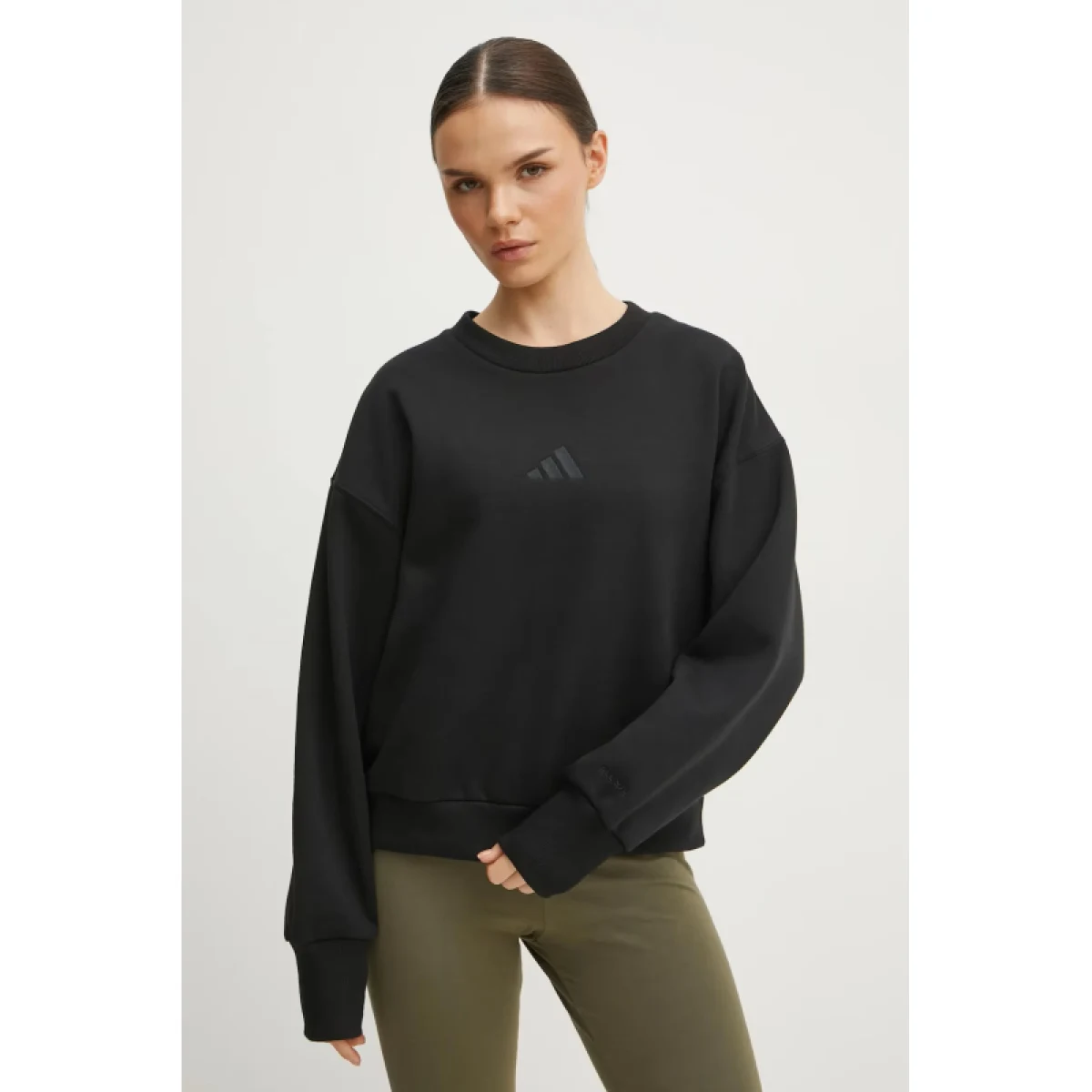 Dámská zateplená mikina ADIDAS W ALL SZN SWT BLACK · záber 2