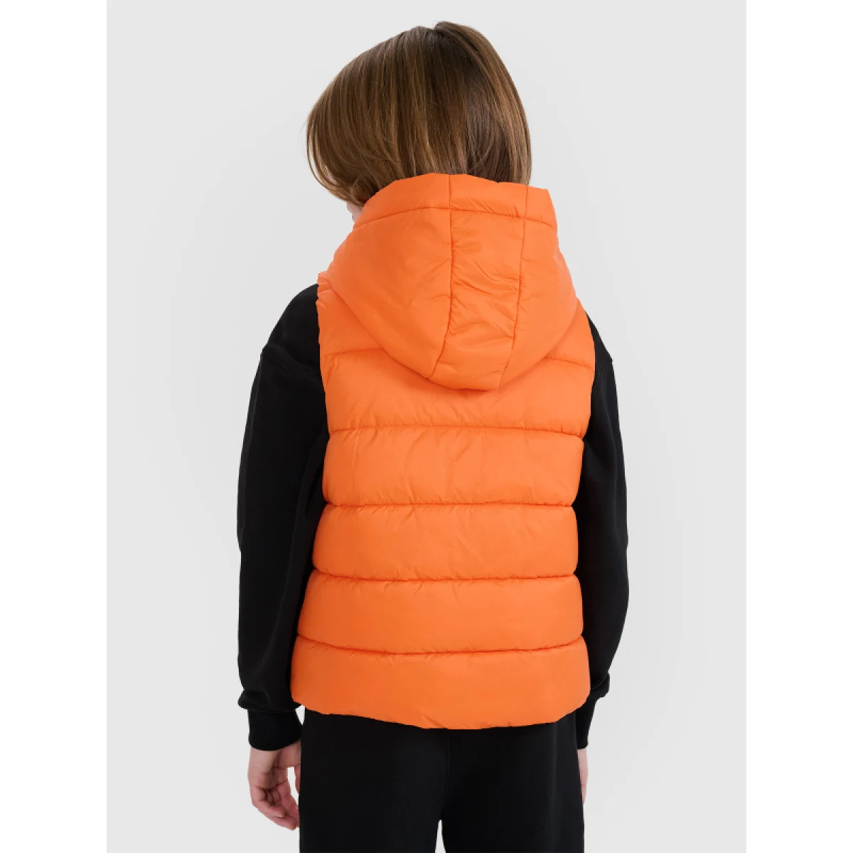 Chlapecká vesta s kapucí 4F JUNIOR VEST JACKET-JWSS25TVJAM169-70S-ORANGE · záber 4