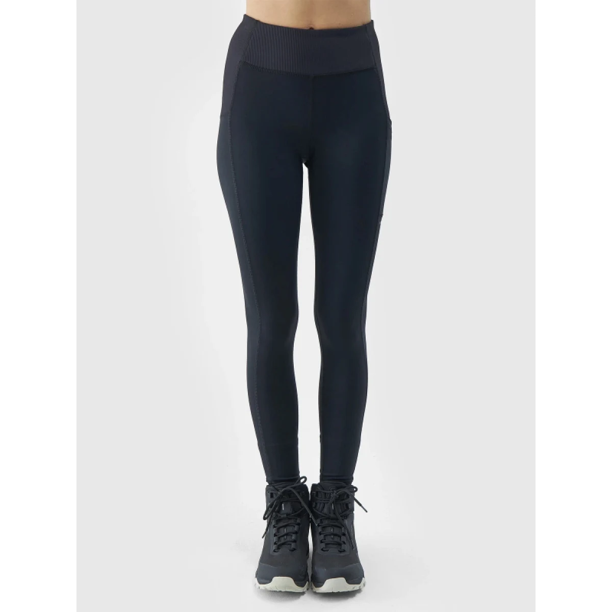 Női túraleg leggings 4F TROUSERS FNK-WSS24TFTRF580-21S-BLACK · záber 3