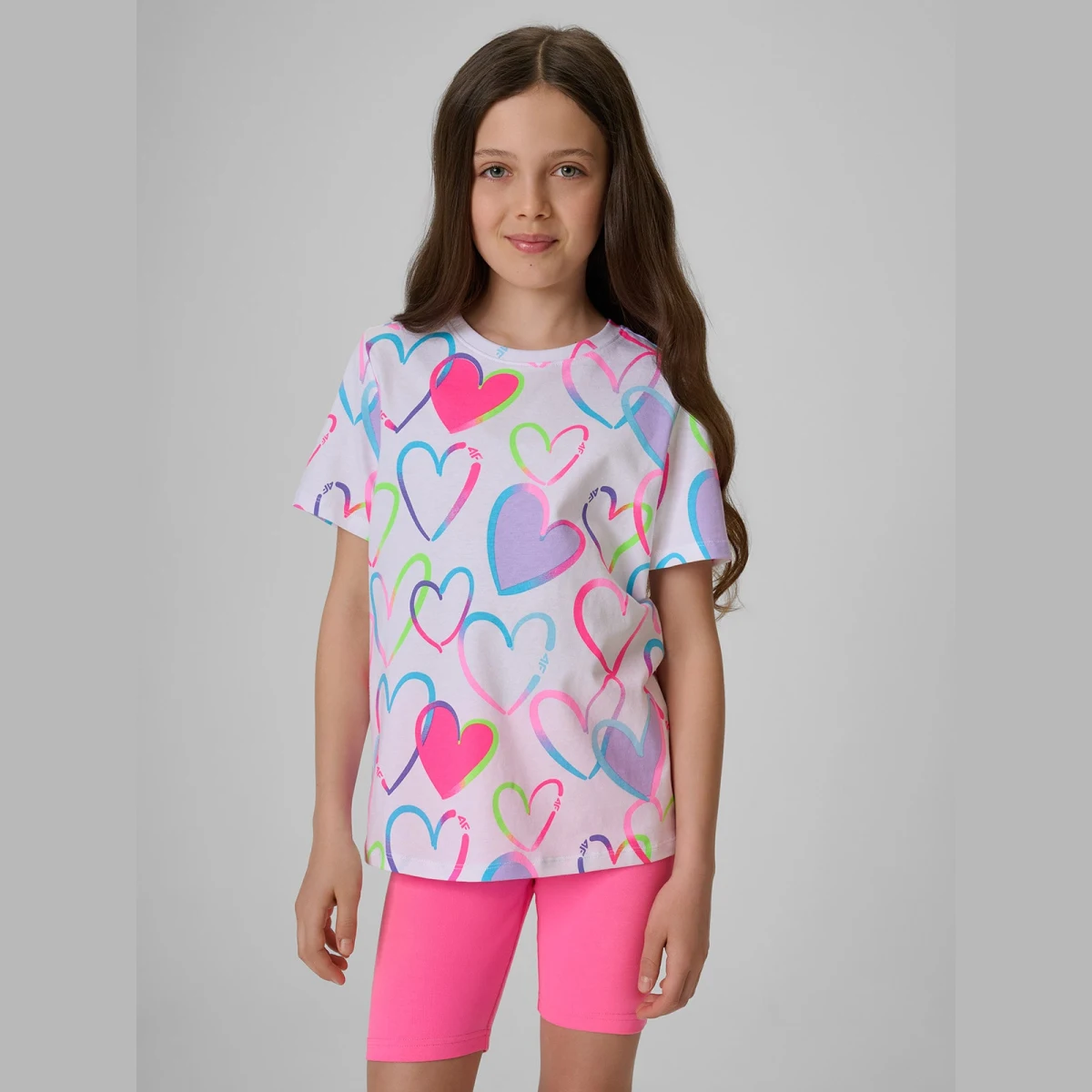 T-shirt regular s potiskem dívčí - multicolor · záber 1