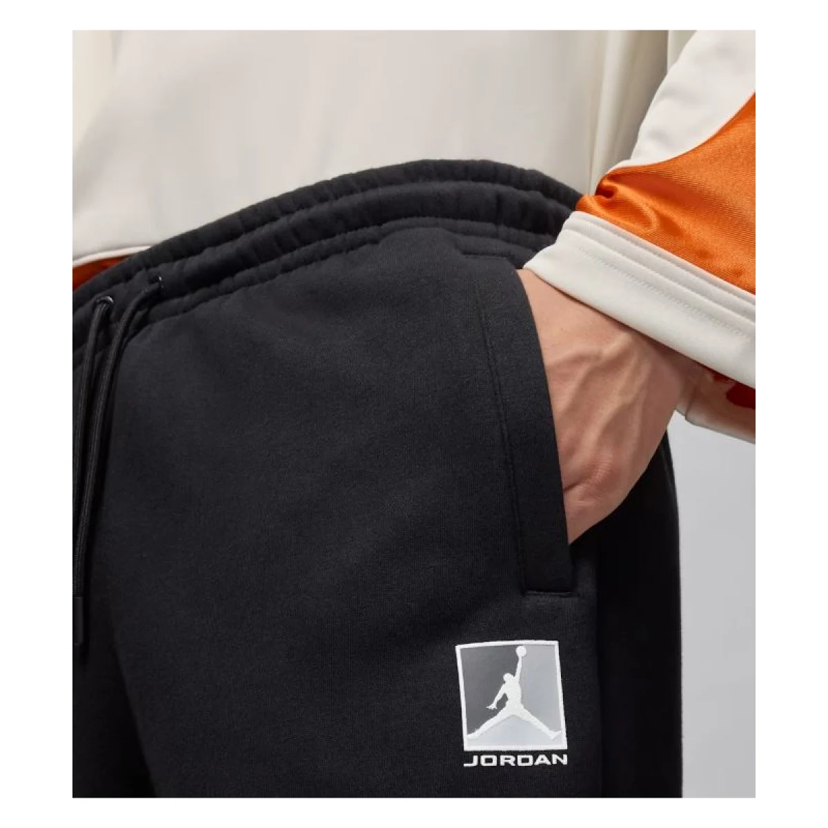 Pánske tepláky NIKE JORDAN M J BRK GFX PANT · záber 4