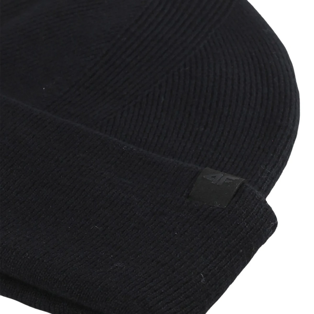 Zimná čiapka 4F CAP WAW25ACAPU556-20S DEEP BLACK · záber 2