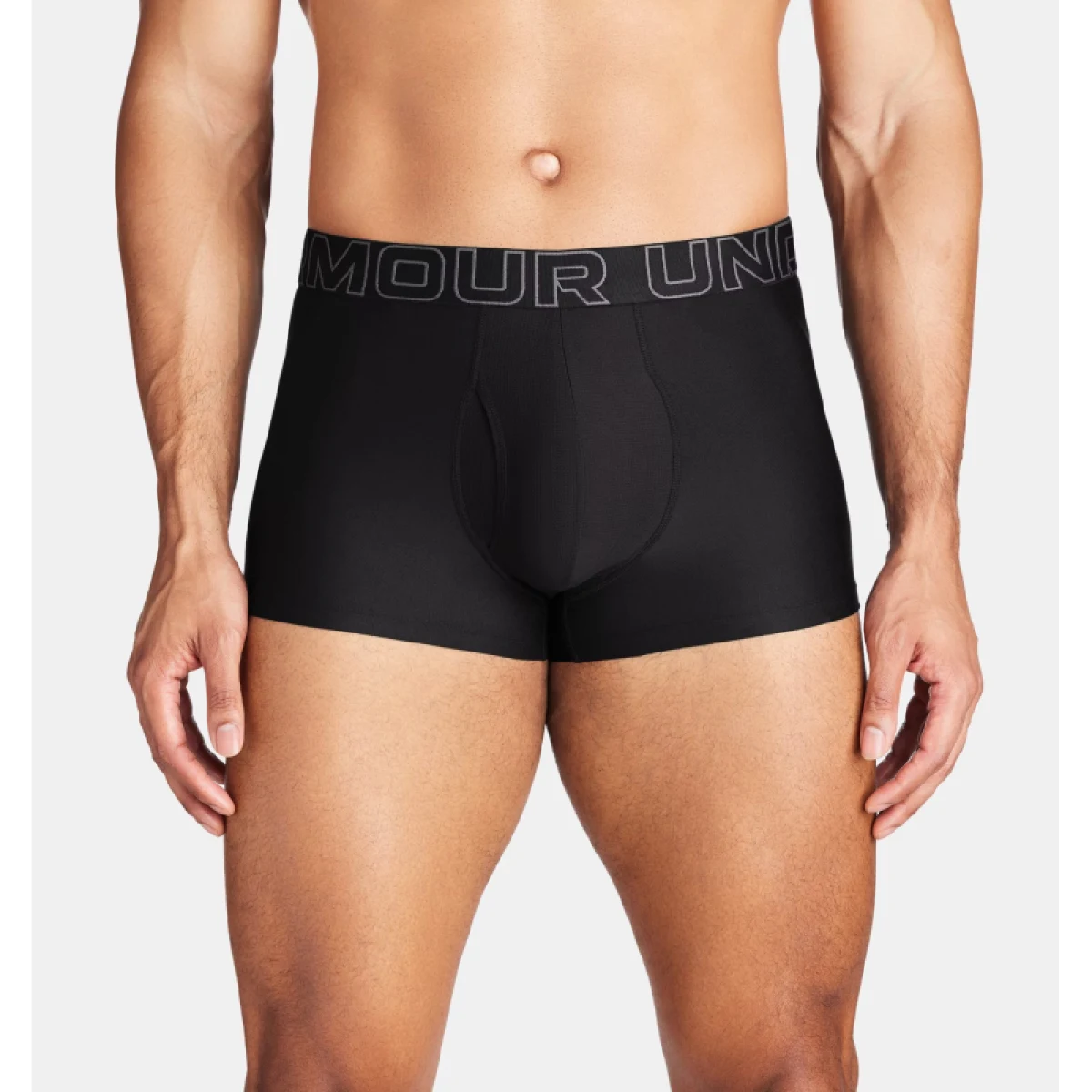 Pánske boxerky UNDER ARMOUR 3 PACK-UA PERFORMANCE TECH - SOLID 3 inch-BLK · záber 4