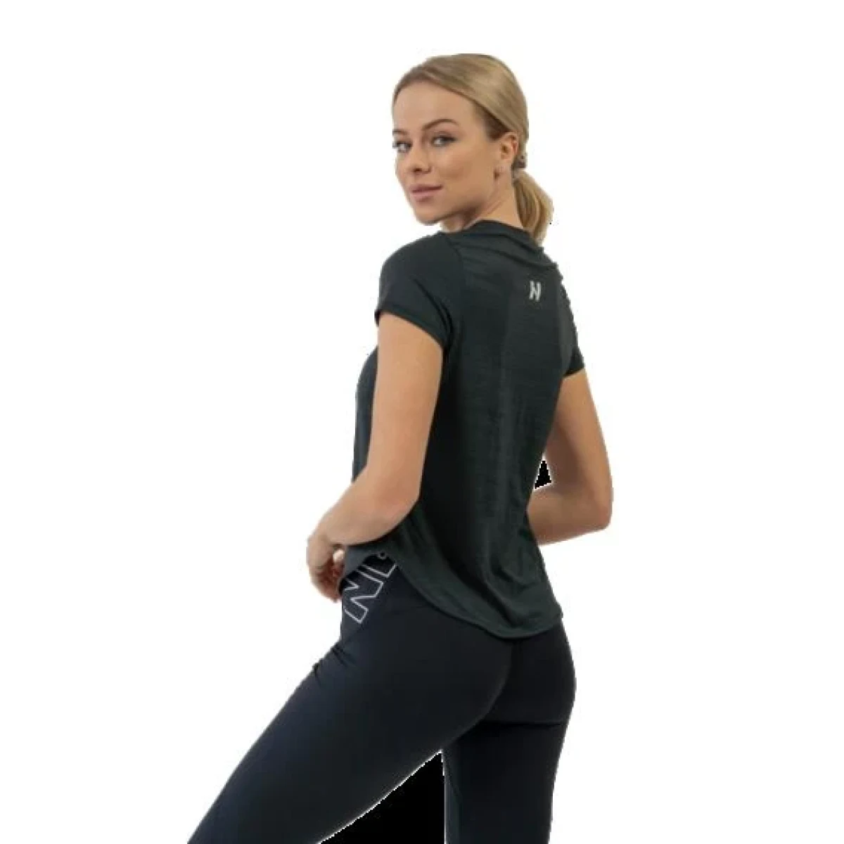Nebbia FIT Activewear tričko Airy” s reflexním logem 438 - Velikost: XS | Barva: Čierna · záber 1