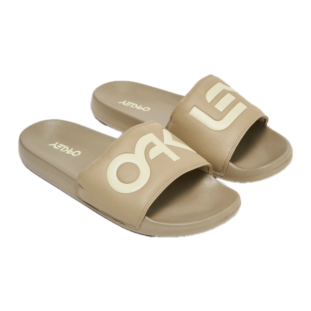 Oakley B1B Slide 2.0 Veľkosť: 38,5 EUR · záber 2