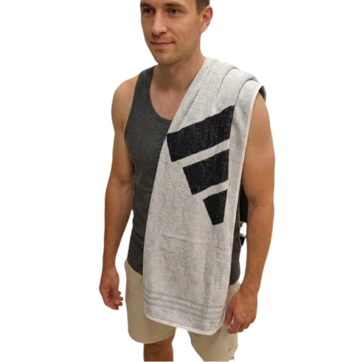 Uterák ADIDAS PER TOWEL L WHITE BLACK · záber 4