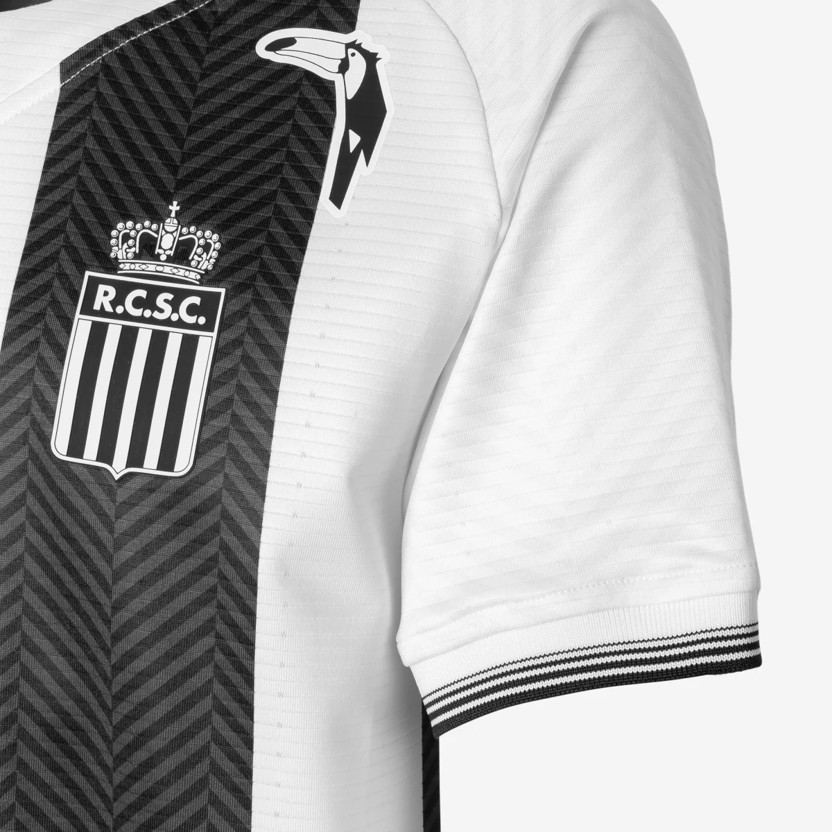 KIPSTA Oficiálny detský domáci dres Royal Charleroi Sporting Club 25/26 bielo-čierny 5-6 r (113-122 cm) · záber 2