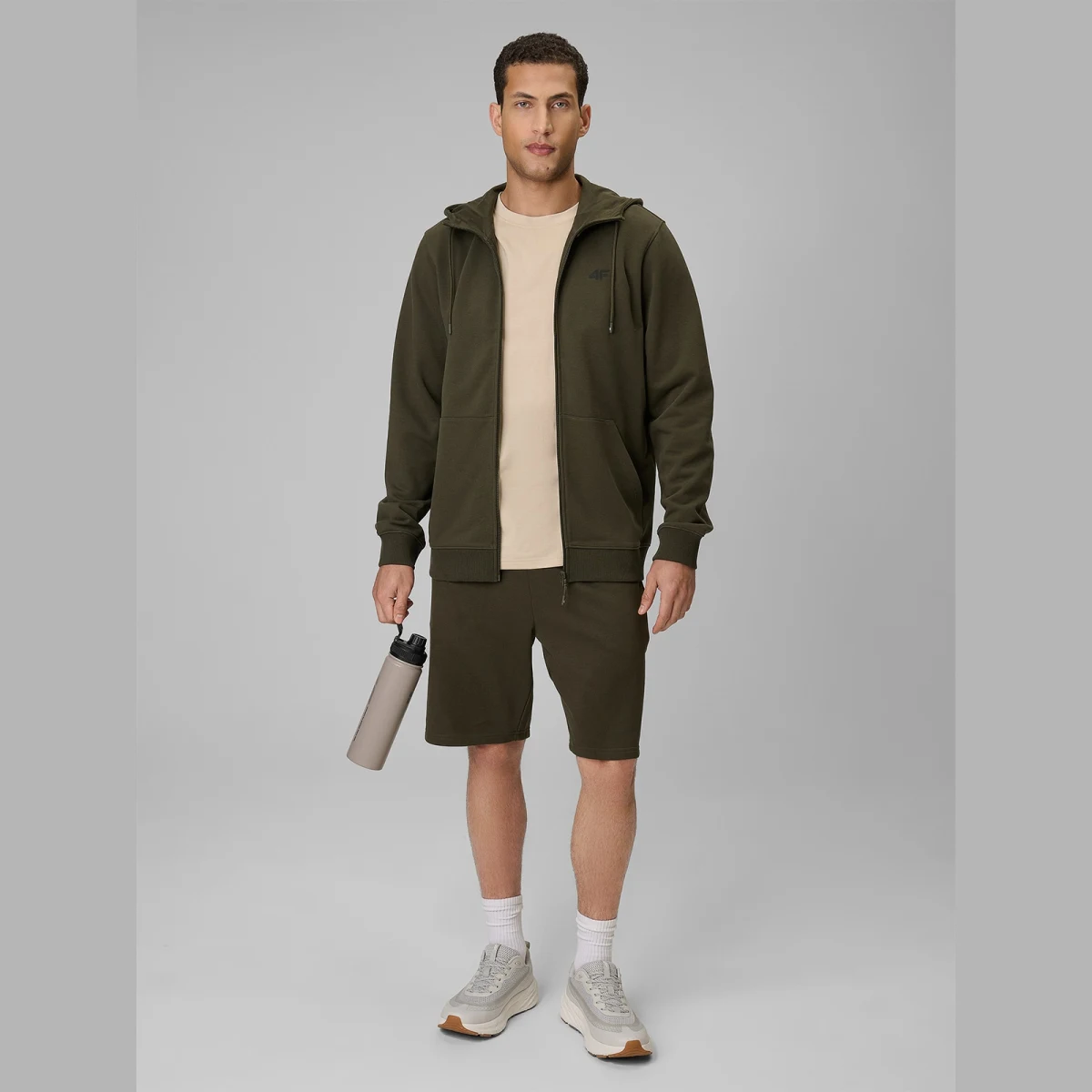Pánská regular tepláková mikina s kapucí - khaki · záber 2