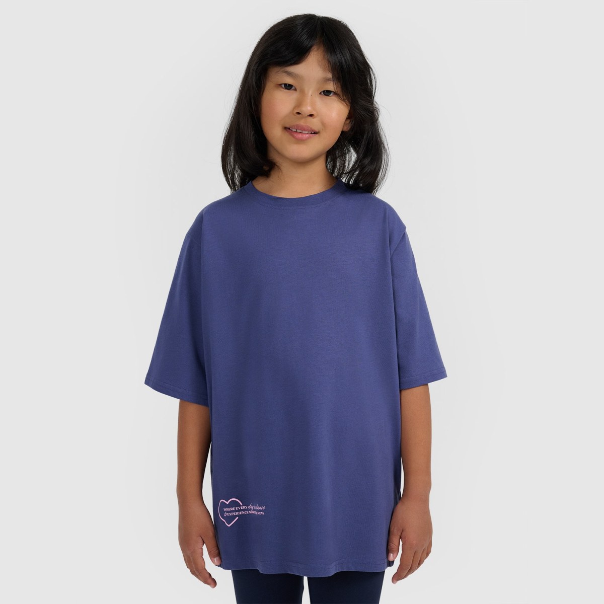 T-shirt oversize s potlačou dievčenský - tmavomodrý · záber 2
