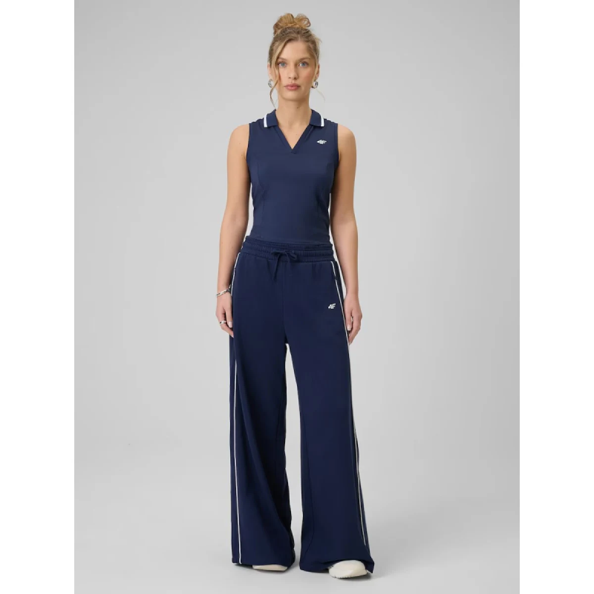 Dámské tričko bez rukávů 4F SLEEVELESS F238-31S-NAVY · záber 5